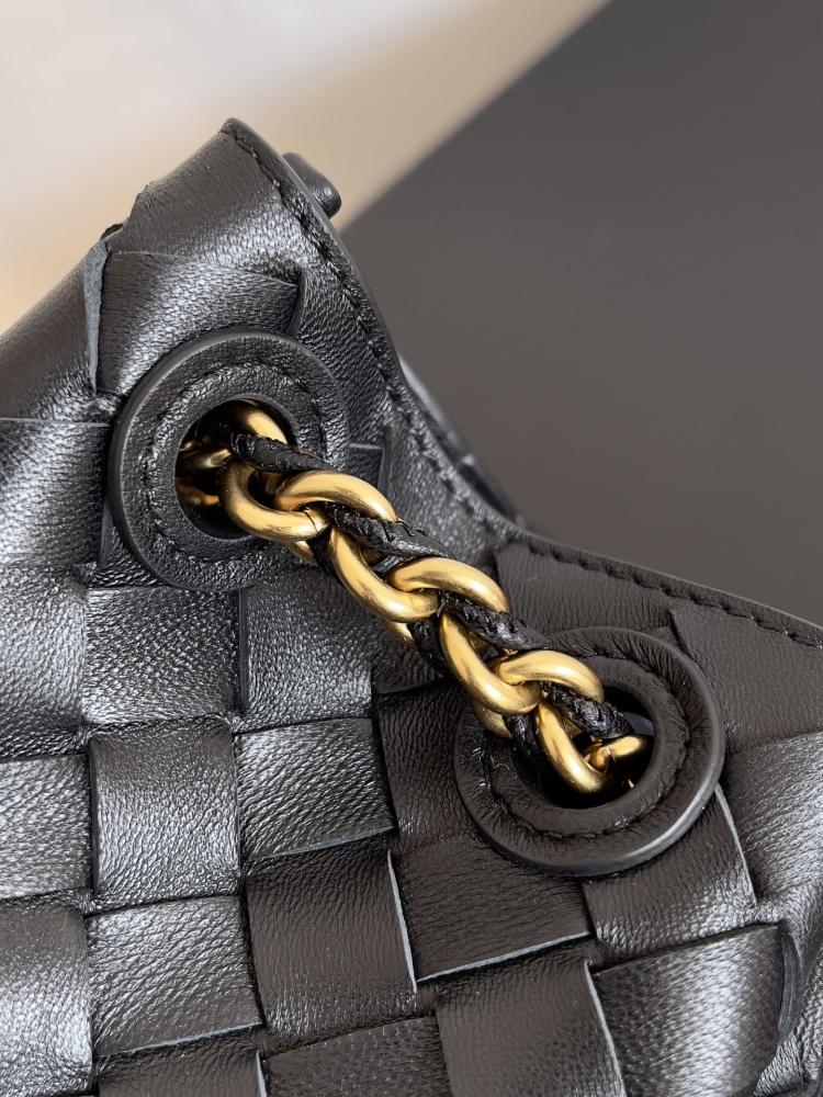 Classic Top Handle Bag Style 1493381393