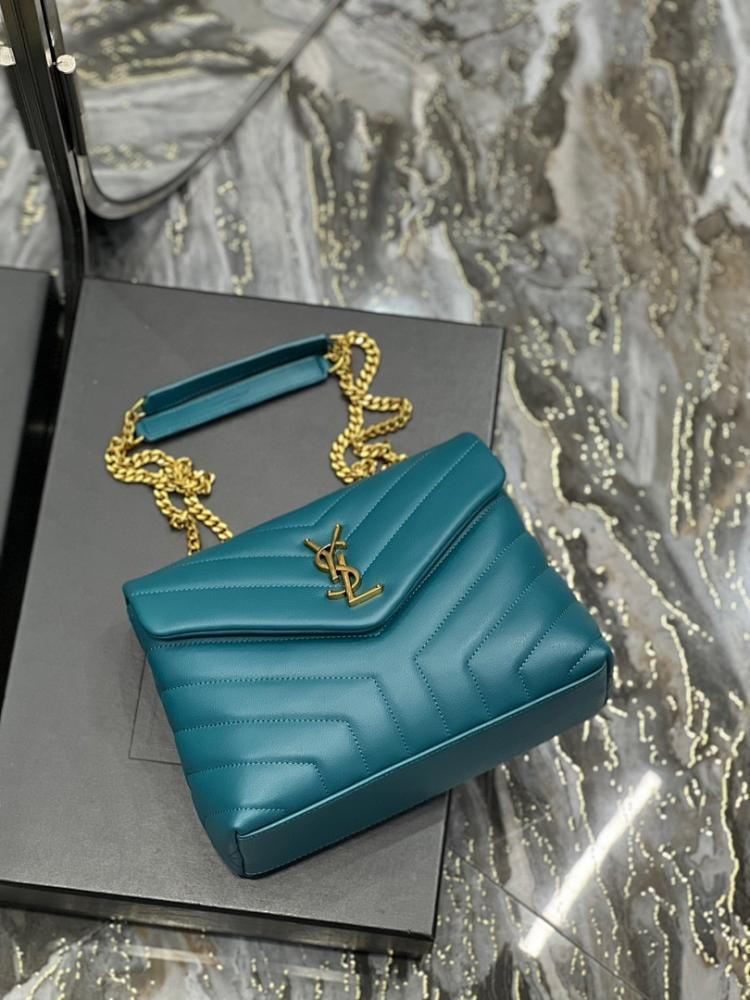 Stylish Calfskin Shoulder Bag 25x17x9cm