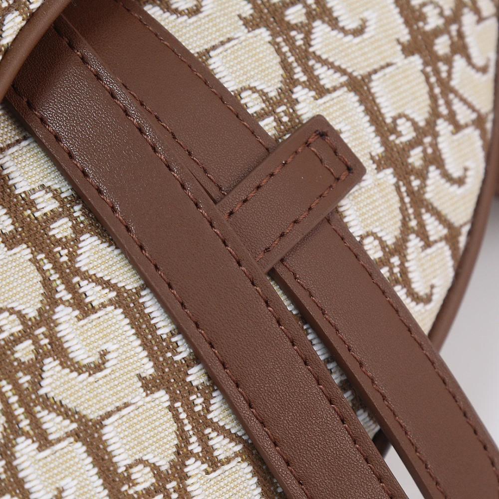 Modern Luxury Monogram Calfskin Shoulder Bag 20x28.6x5cm