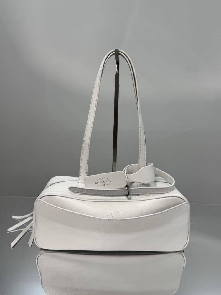 Elegant Top Handle Bag Style 46283611