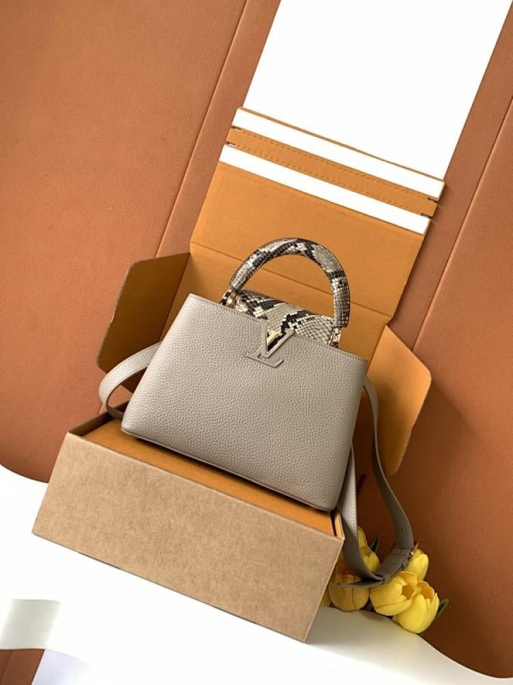 Leather Shoulder Bag Style 938736487