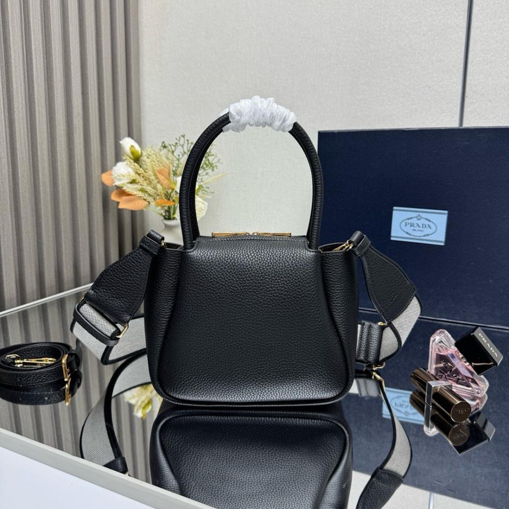 Leather Shoulder Bag Style 192447778