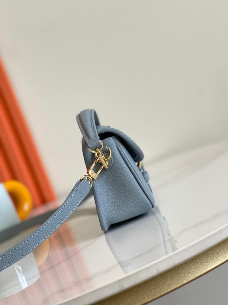 Diane Monogram Leather Shoulder Bag 19x10.5x6cm Style 330111286