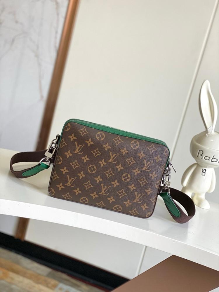 Elegant Shoulder Bag Style 1718570800