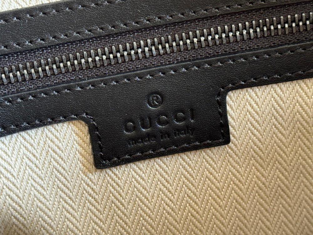Classic Luxury Bag 23.5x18x8cm