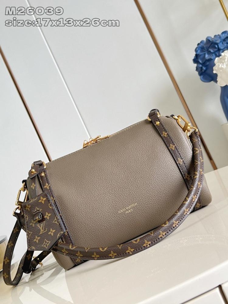 Classic Top Handle Bag Style 551777016