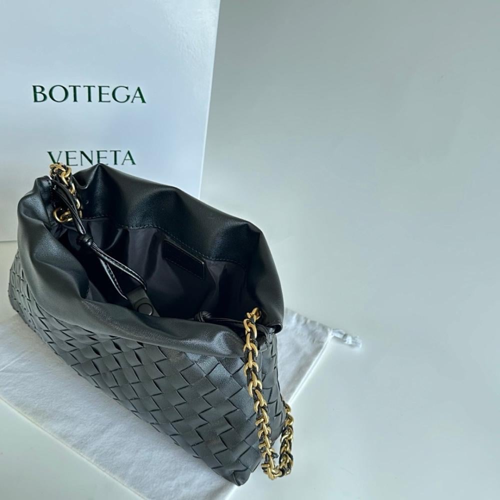 Stylish Calfskin Shoulder Bag 33x19x8cm