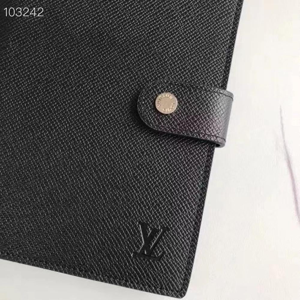 Italian-Inspired Elegant Leather Crossbody Bag 14x18cm