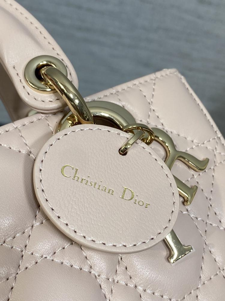 Top Handle Bag Style 910039568