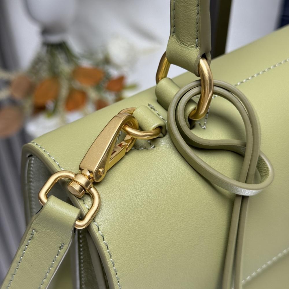 Classic Shoulder Bag Style 642853334