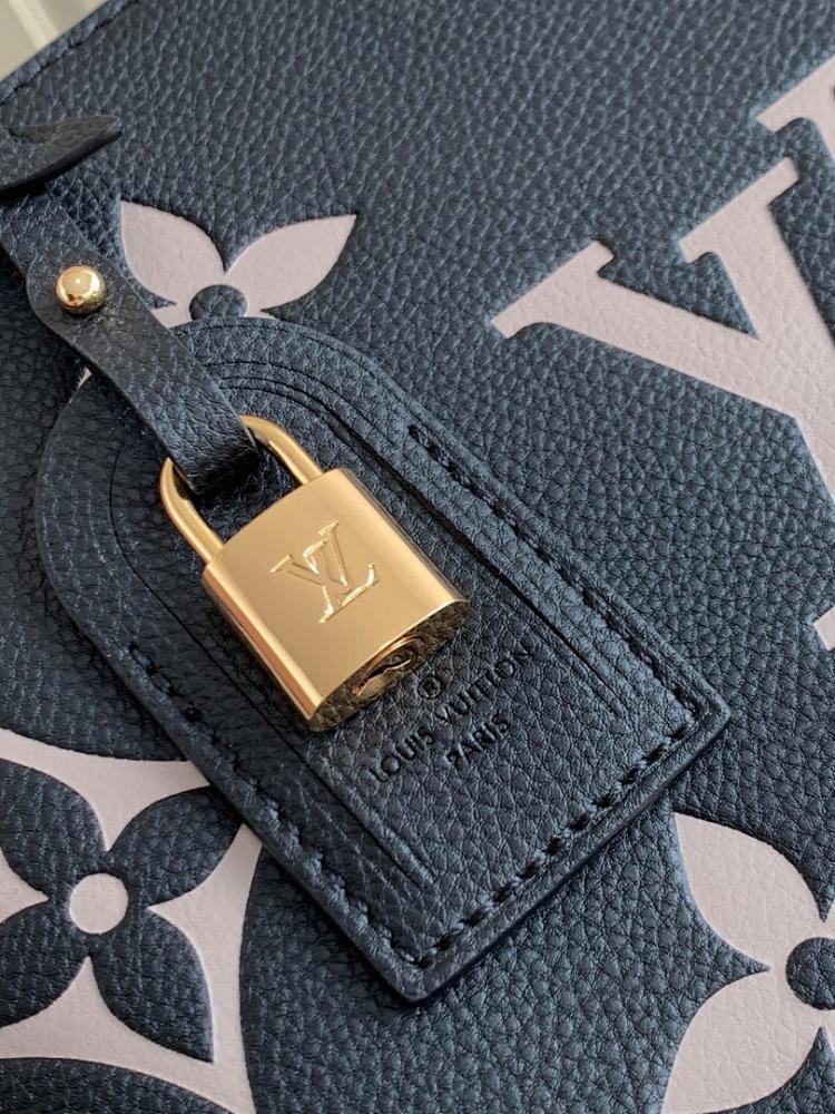 Stylish Leather Shoulder Bag Pink