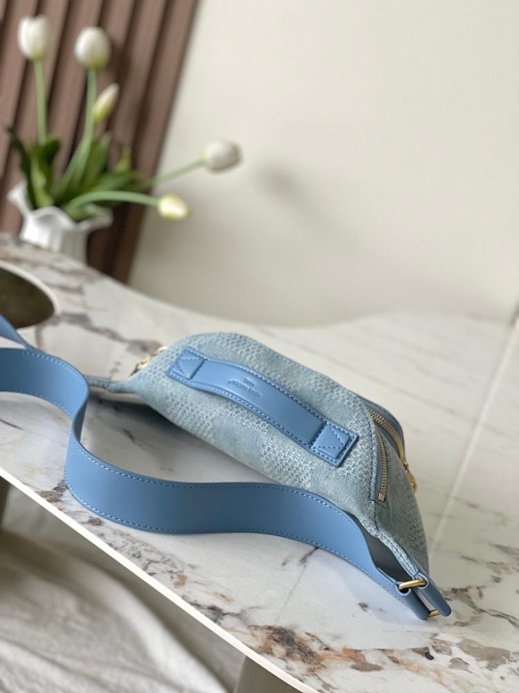 Stylish Embroidered Shoulder Bag 30x15x8cm