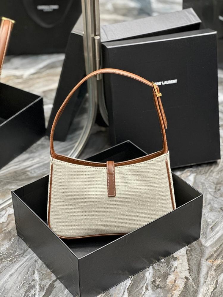 Classic Crossbody Bag