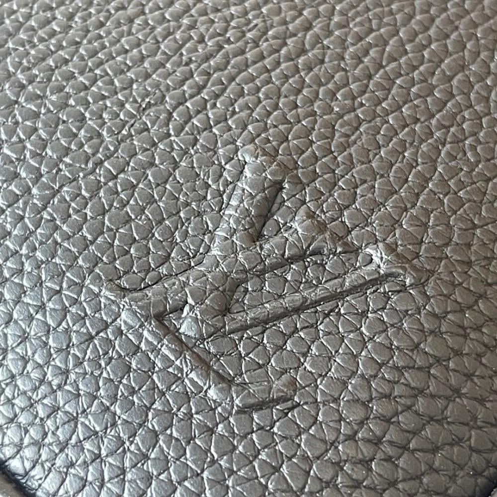 Modern Luxury Monogram Calfskin Shoulder Bag 25x18.5x7cm