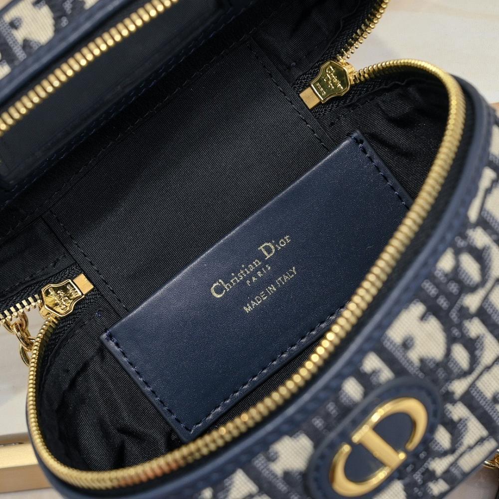 Stylish Leather Crossbody Bag