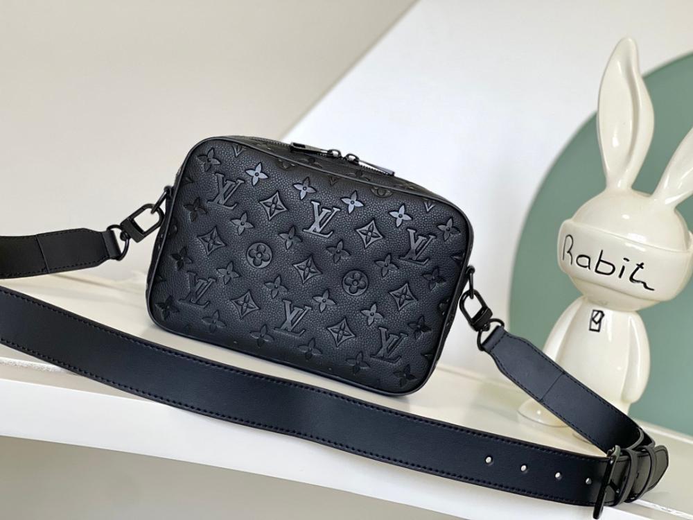 Classic Italian-Inspired Leather Shoulder Bag 24x17x5cm
