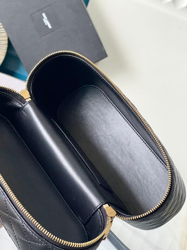 Modern Luxury Black Leather Shoulder Bag