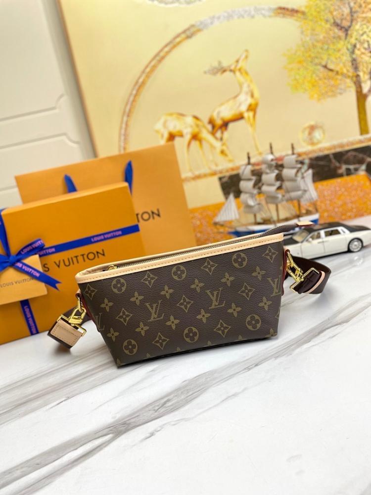 Modern Refined Monogram Leather Top Handle Bag 26x15x9cm