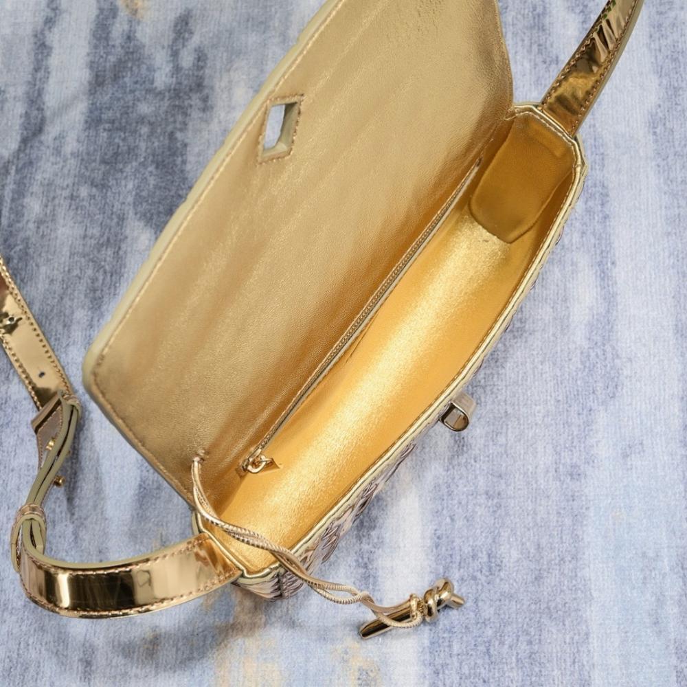 Luxury Shoulder Bag 21.5x13x4.5cm