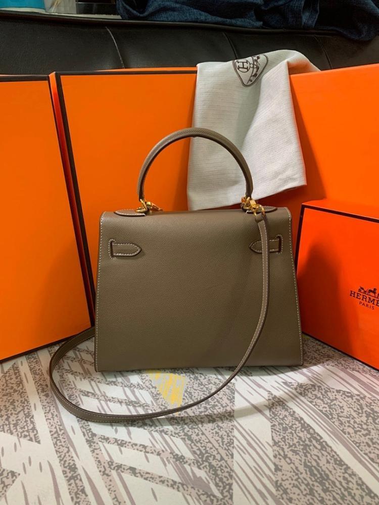 Classic Refined Leather Shoulder Bag 28x22x10cm