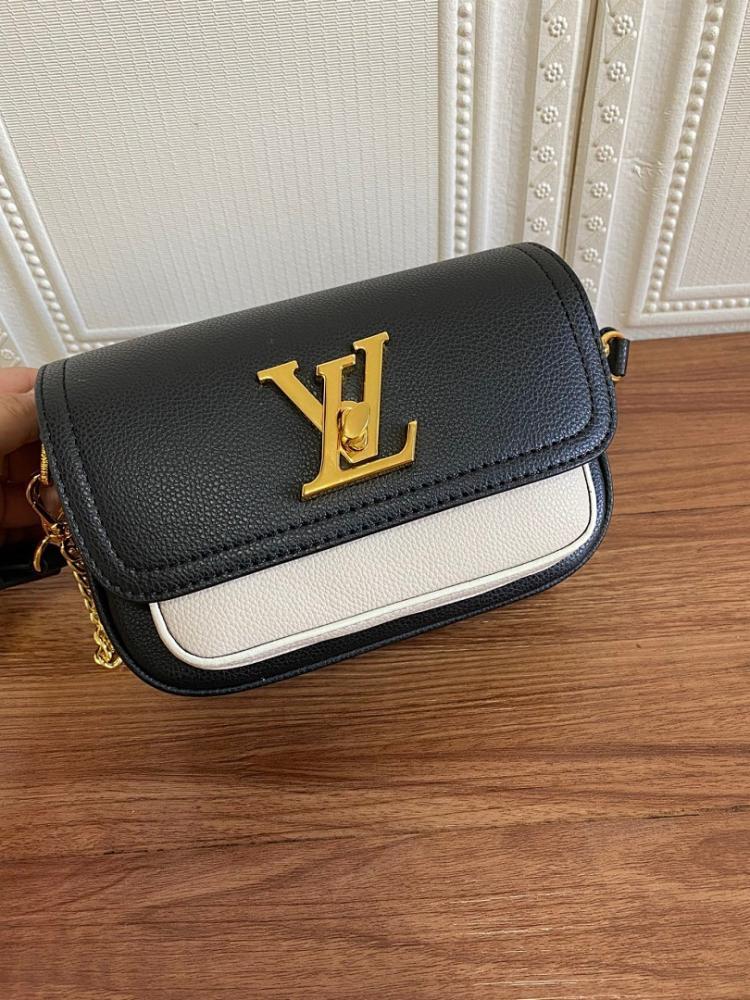 Elegant Stylish Calfskin Shoulder Bag 19x13x8cm