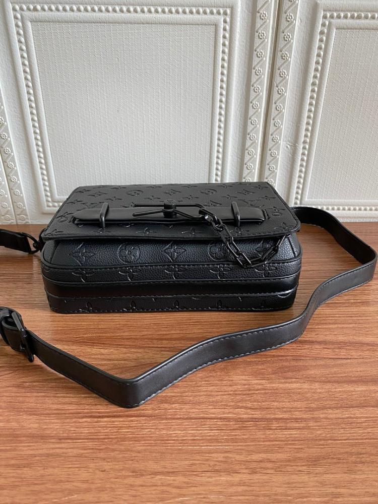 Classic Elegant Shoulder Bag