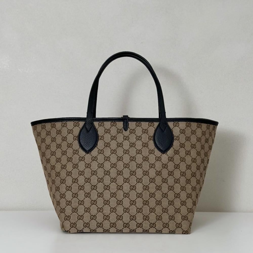 Classic Leather Shoulder Bag
