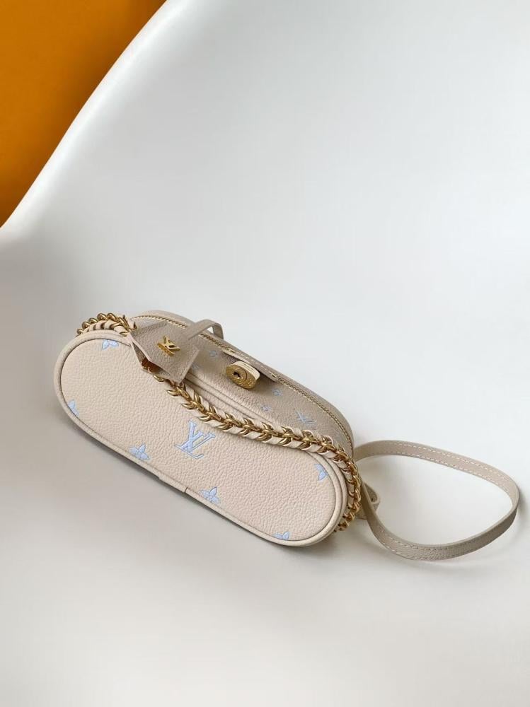 Elegant Wallet Style 1086109519