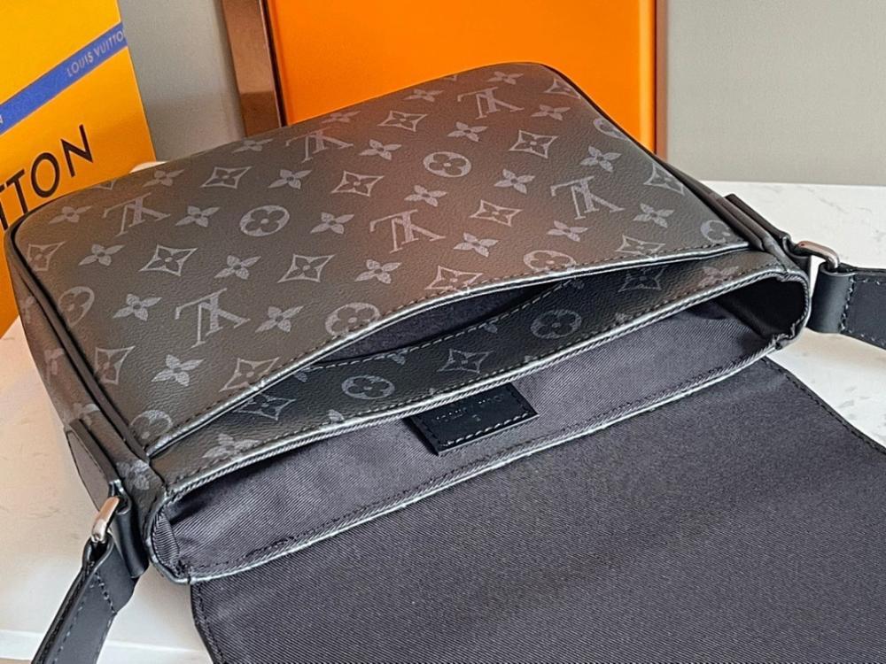 Modern Leather Shoulder Bag 26x20x7cm