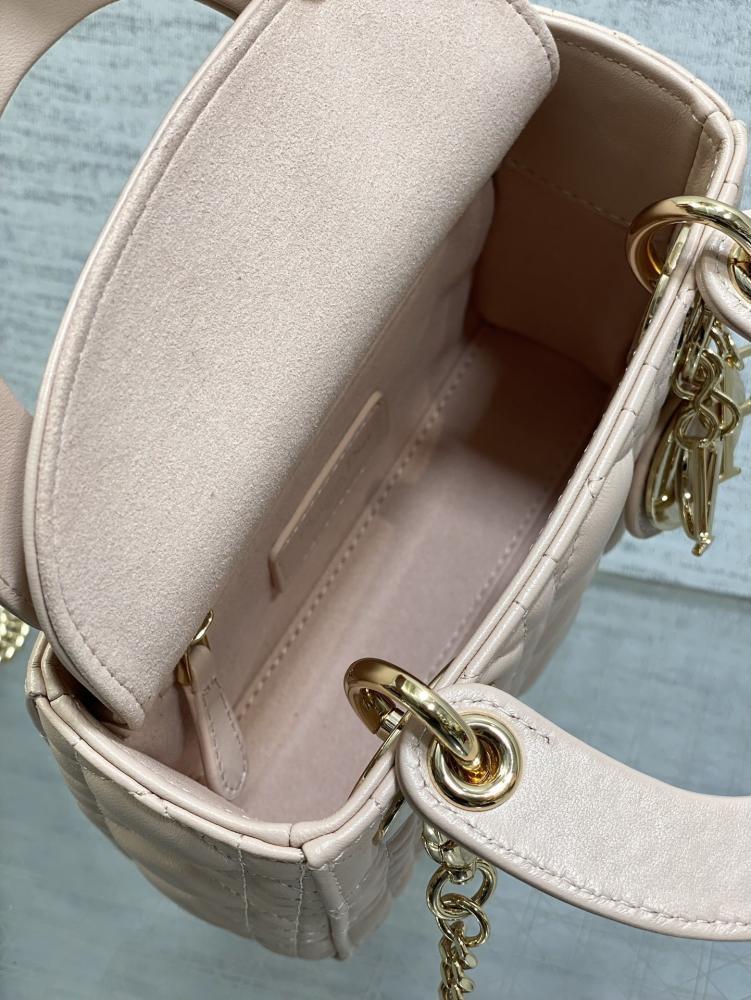 Elegant Leather Top Handle Bag Style 944804042