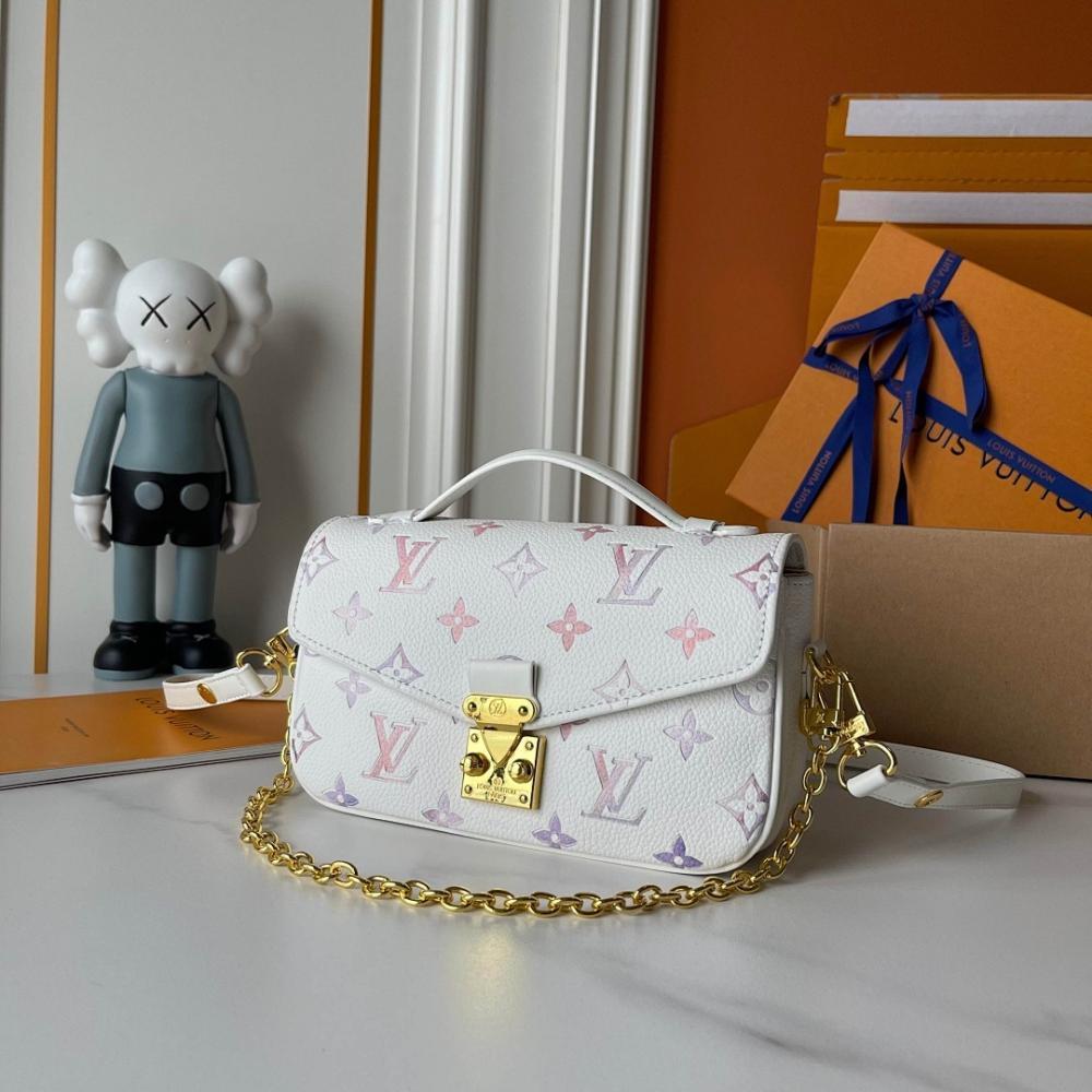 Modern Monogram Shoulder Bag 21.5x13.5x6cm