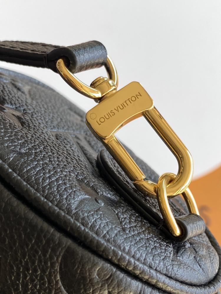 Top Handle Bag Style 167330344