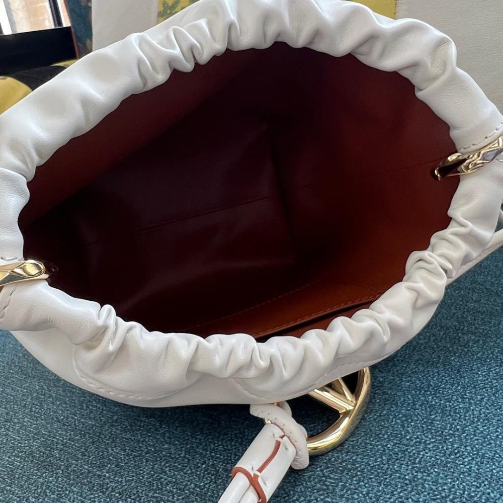 Elegant Leather Crossbody Bag