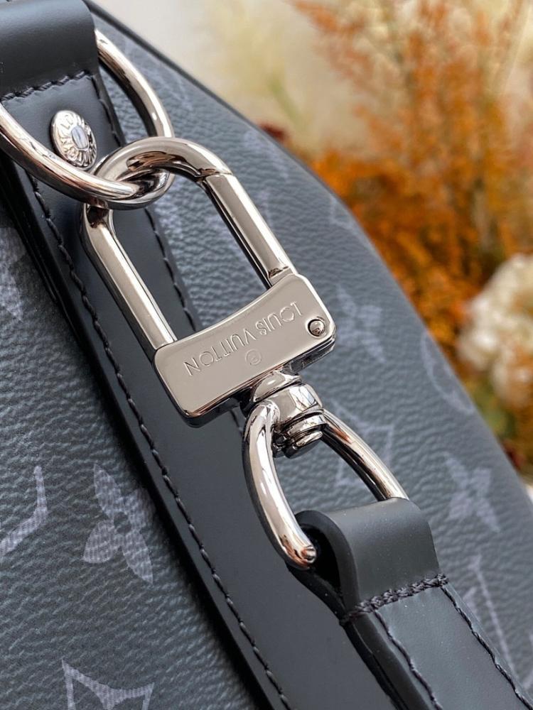 Stylish Refined Black Shoulder Bag Black/Silver 50x29x22cm