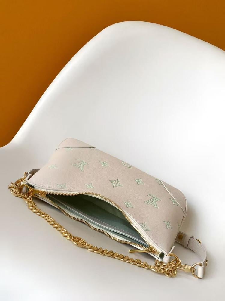 Leather Shoulder Bag Style 185521934