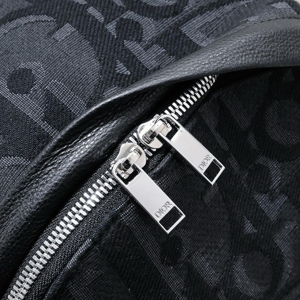 Elegant Refined Black Quilted Leather Shoulder Bag Black/Beige 30x42x15cm