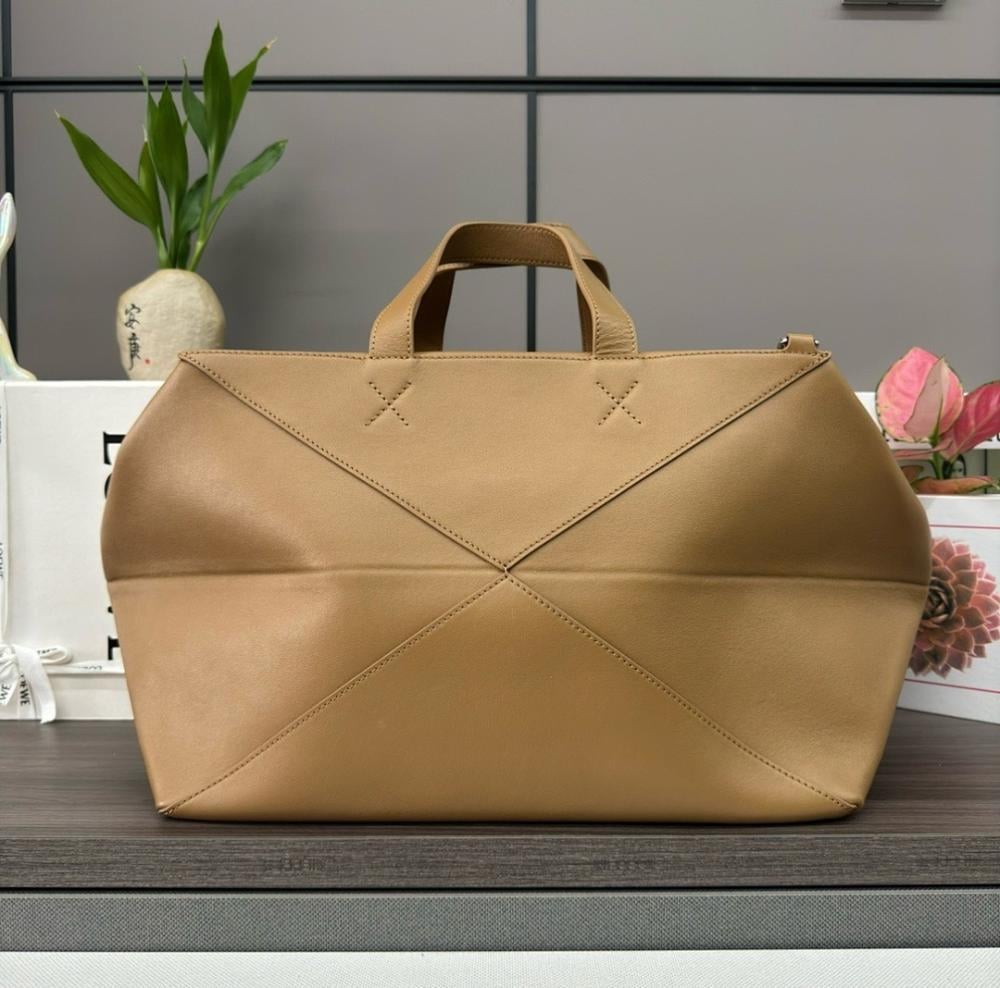 Italian-Inspired Elegant Leather Shoulder Bag 59x25.5x25cm
