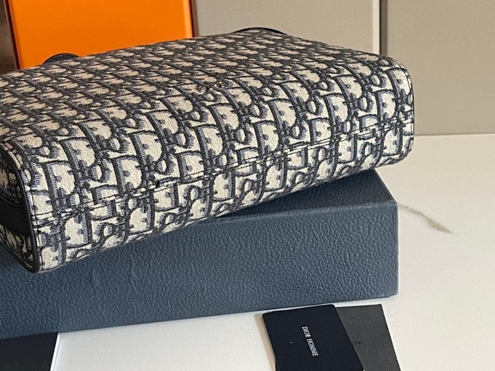 Modern Premium Black Printed Calfskin Shoulder Bag Black/Beige 29x21x7cm