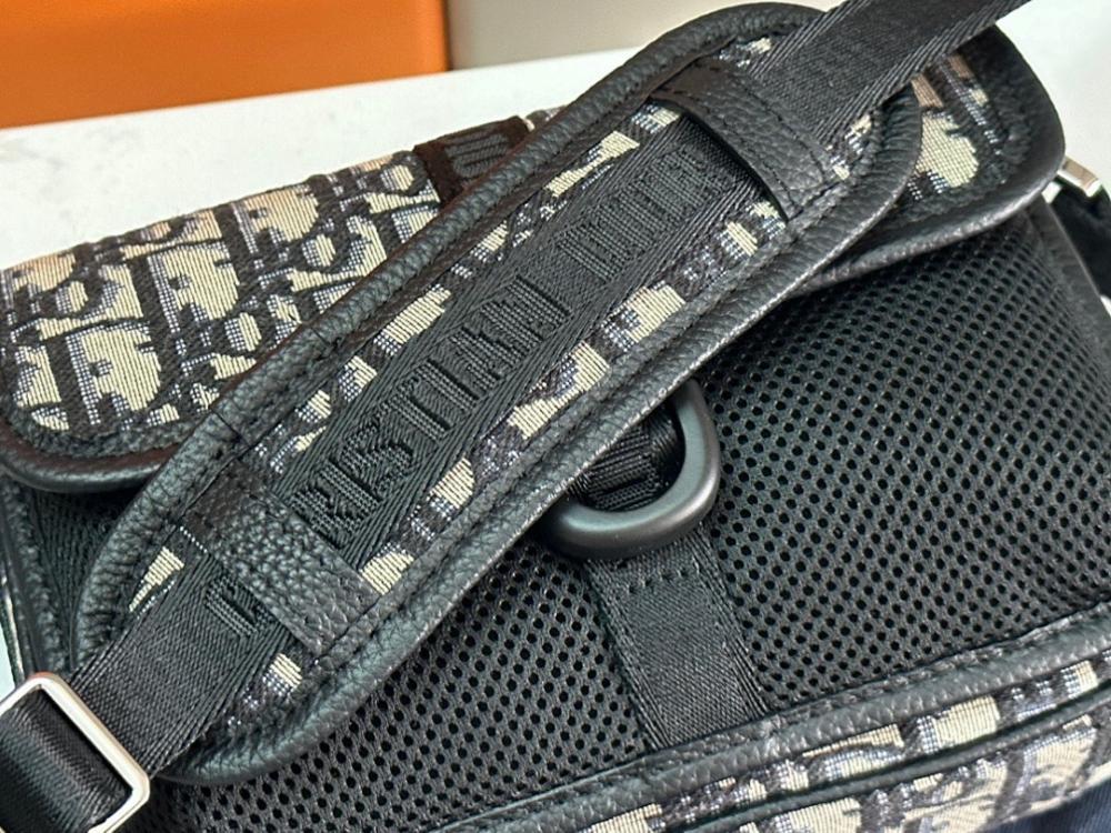 Stylish Black Printed Jacquard Crossbody Bag
