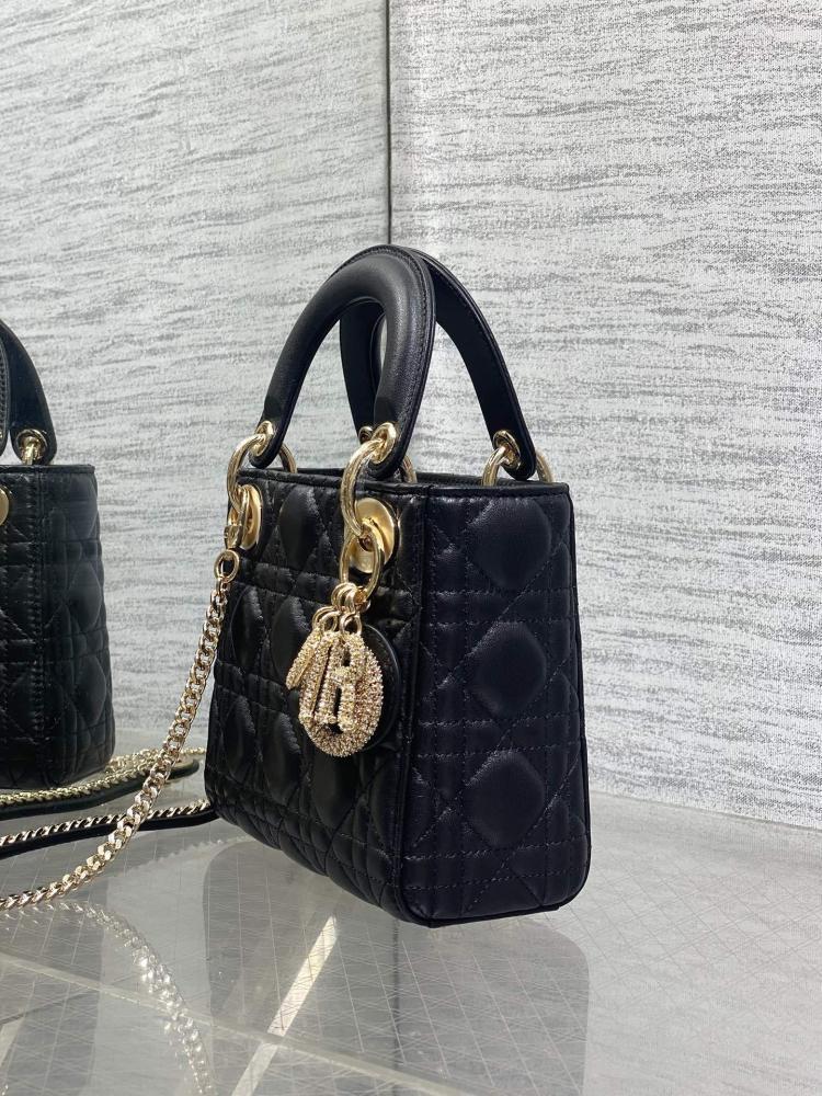 Classic Top Handle Bag Style 1839449265