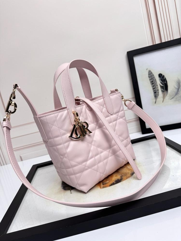 Elegant Leather Top Handle Bag 18.5x18.5x12cm