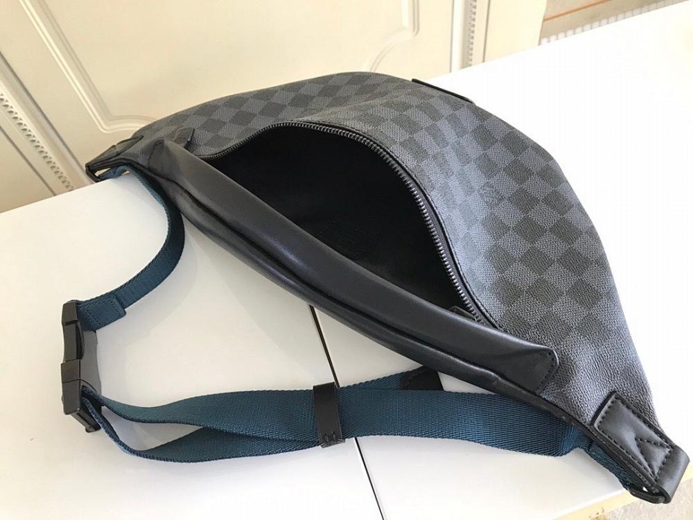Modern Italian-Inspired Calfskin Crossbody Bag 47x20x9cm