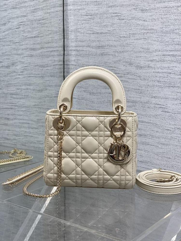 Classic Elegant Top Handle Bag Style 266983232