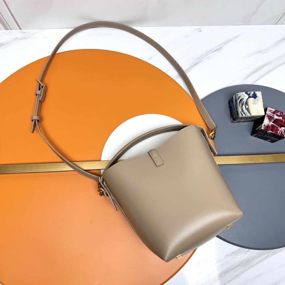 Calfskin Bucket Bag Style 955834655