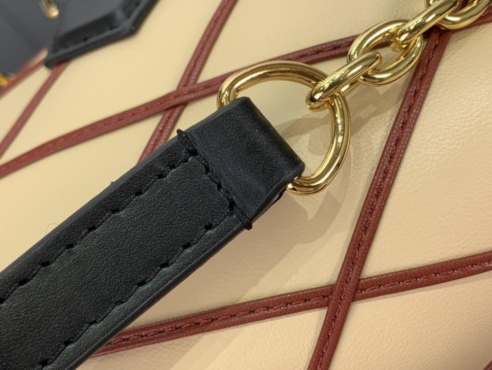 Top Handle Bag Style 665082881