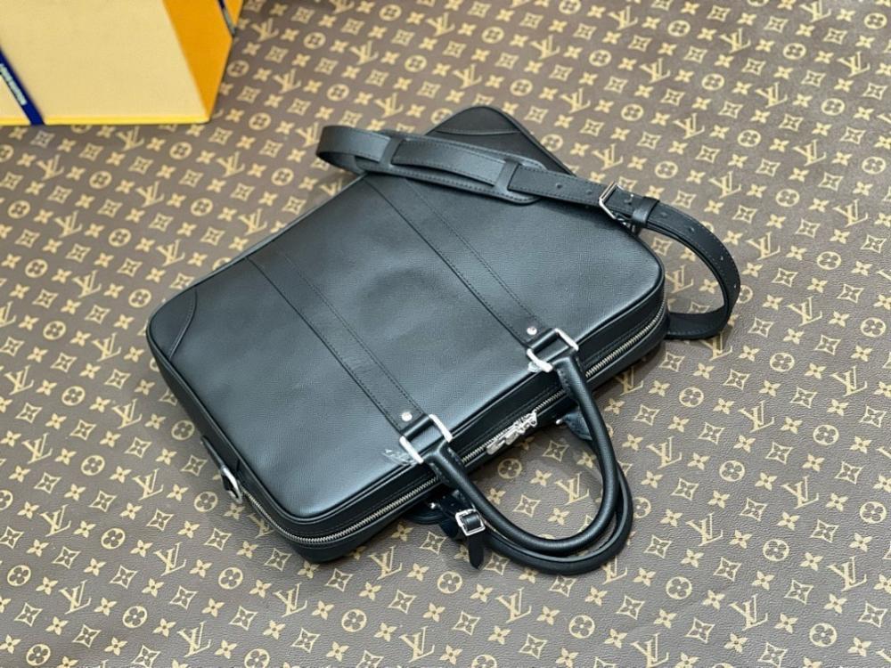 Italian-Inspired Elegant Leather Shoulder Bag 36.5x27.5x6cm