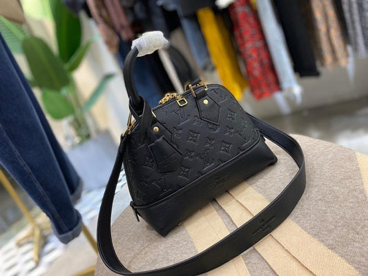 Stylish Leather Crossbody Bag 25x18x12cm
