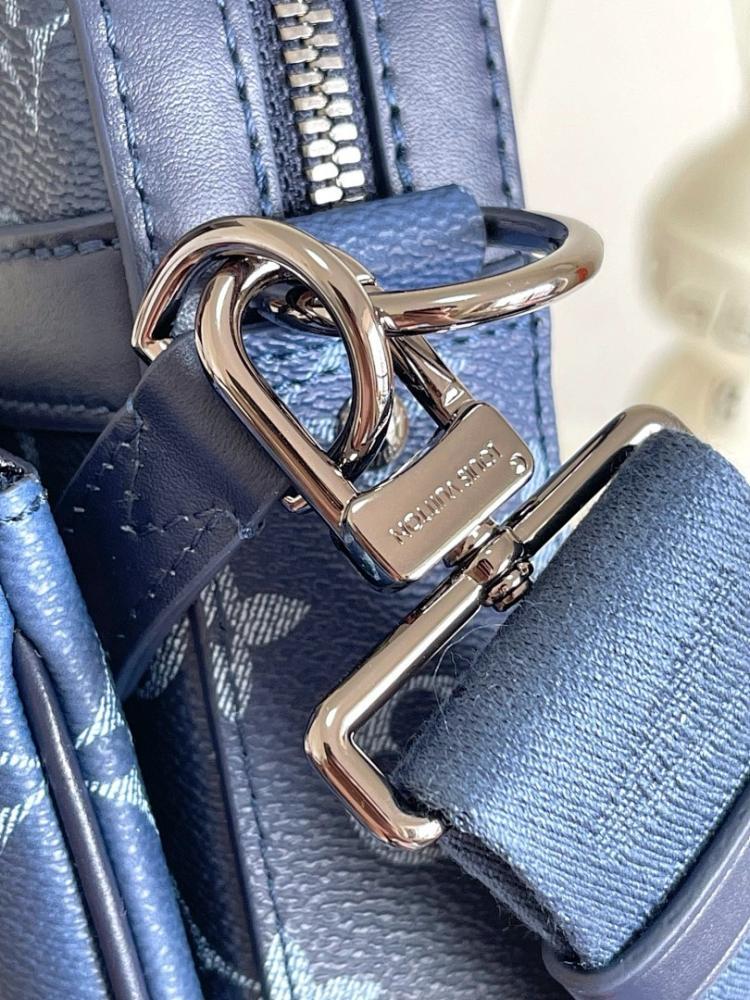 Stylish Refined Crossbody Bag 25x18.5x7cm
