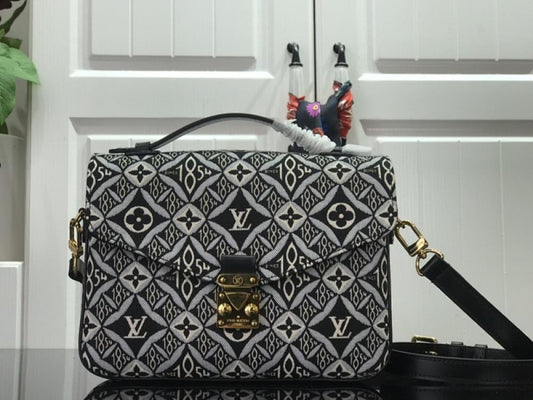 Classic Crossbody Bag Style 1054421018
