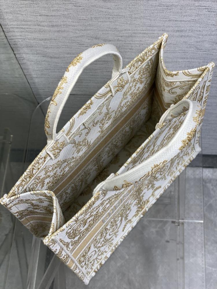 Gold Embroidered Tote Bag Style 153020016